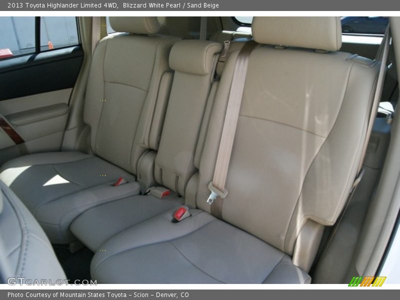 Blizzard White Pearl / Sand Beige 2013 Toyota Highlander Limited 4WD