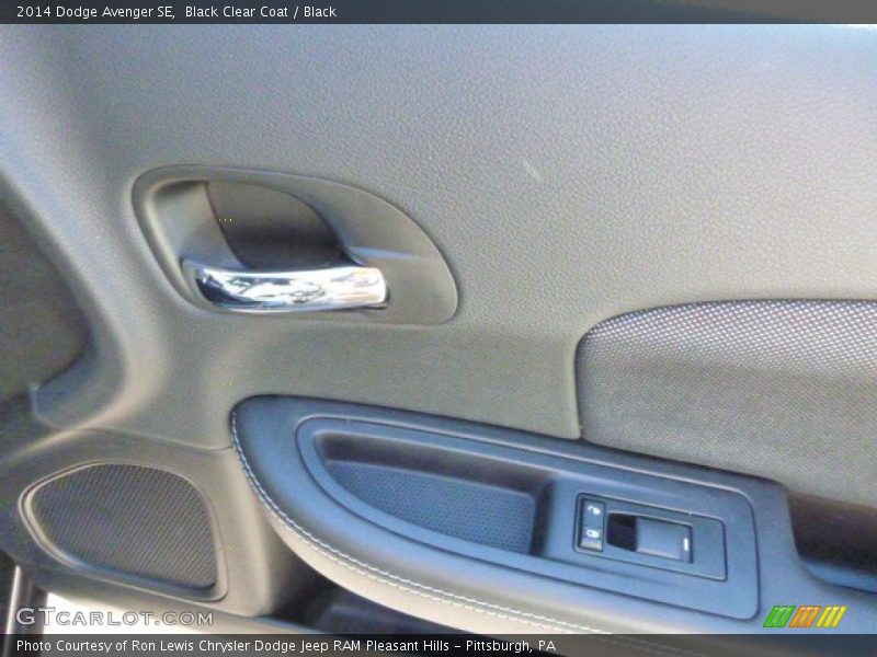 Black Clear Coat / Black 2014 Dodge Avenger SE