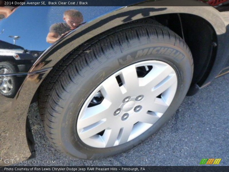 Black Clear Coat / Black 2014 Dodge Avenger SE