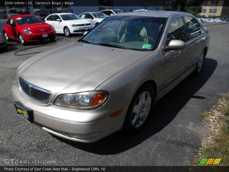 Sandrock Beige / Beige 2000 Infiniti I 30