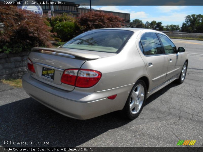Sandrock Beige / Beige 2000 Infiniti I 30