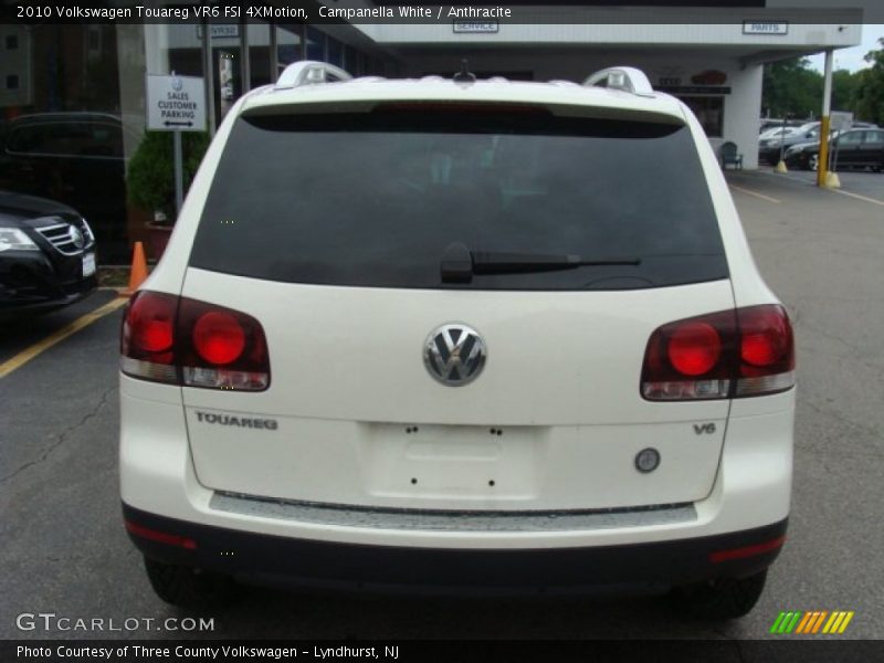 Campanella White / Anthracite 2010 Volkswagen Touareg VR6 FSI 4XMotion