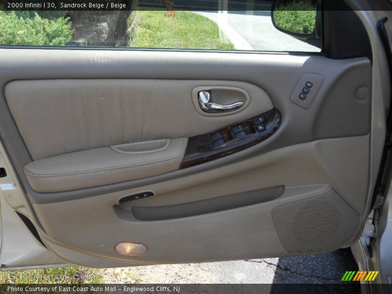 Sandrock Beige / Beige 2000 Infiniti I 30