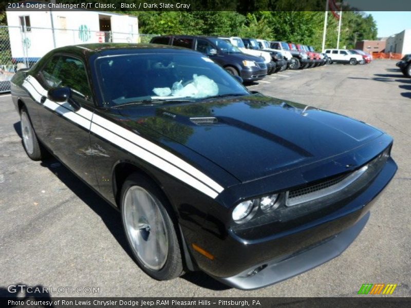 Front 3/4 View of 2014 Challenger R/T Classic