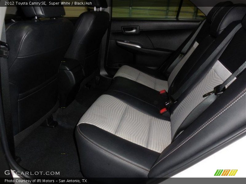 Super White / Black/Ash 2012 Toyota Camry SE