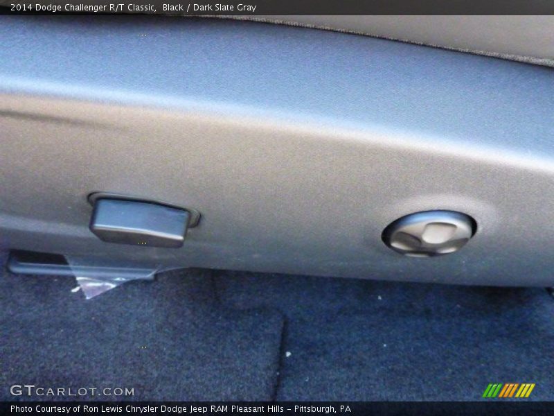 Black / Dark Slate Gray 2014 Dodge Challenger R/T Classic