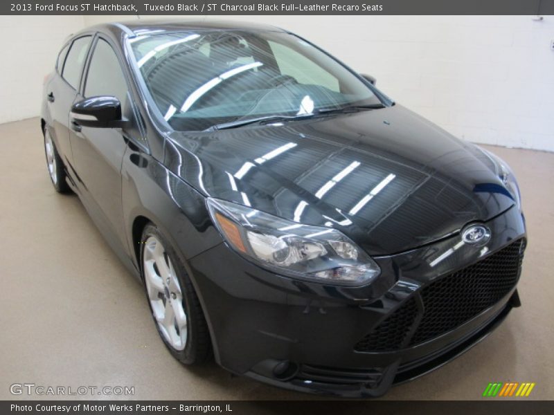 Tuxedo Black / ST Charcoal Black Full-Leather Recaro Seats 2013 Ford Focus ST Hatchback
