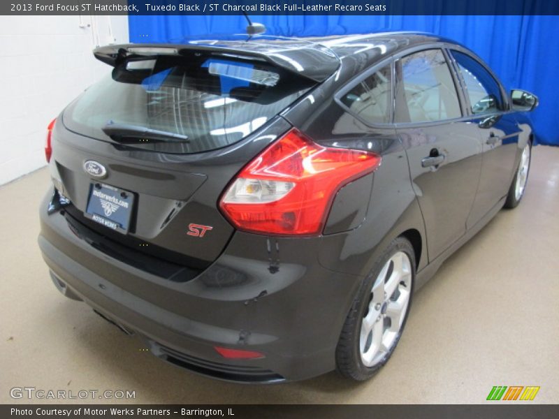 Tuxedo Black / ST Charcoal Black Full-Leather Recaro Seats 2013 Ford Focus ST Hatchback