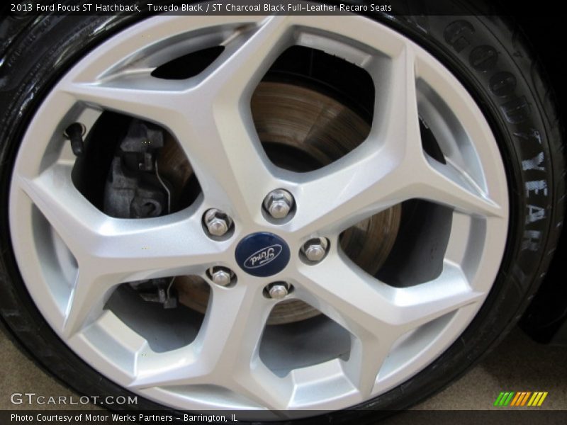 Tuxedo Black / ST Charcoal Black Full-Leather Recaro Seats 2013 Ford Focus ST Hatchback