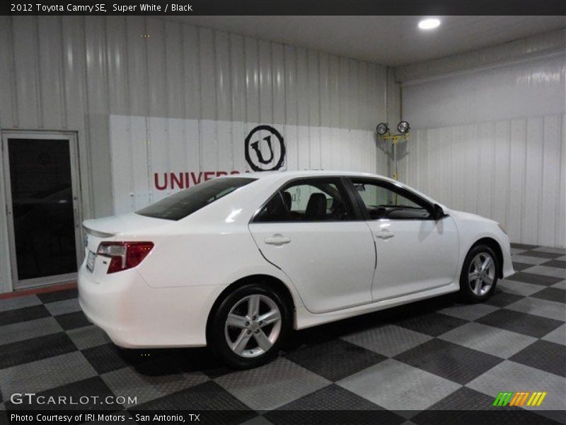 Super White / Black 2012 Toyota Camry SE
