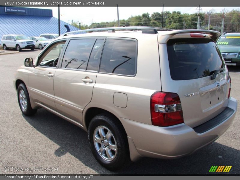 Sonora Gold Pearl / Ivory Beige 2007 Toyota Highlander