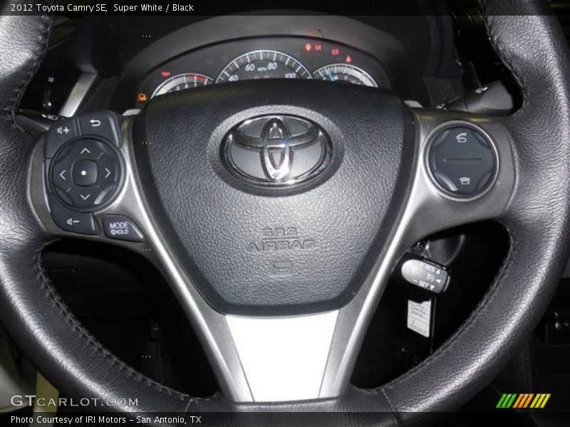 Super White / Black 2012 Toyota Camry SE