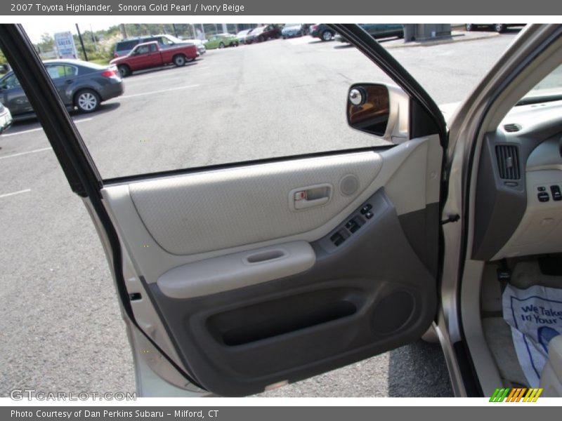 Sonora Gold Pearl / Ivory Beige 2007 Toyota Highlander