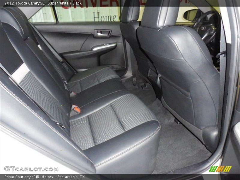 Super White / Black 2012 Toyota Camry SE
