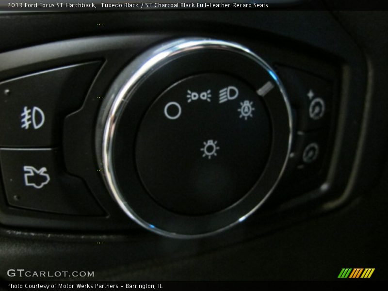 Tuxedo Black / ST Charcoal Black Full-Leather Recaro Seats 2013 Ford Focus ST Hatchback
