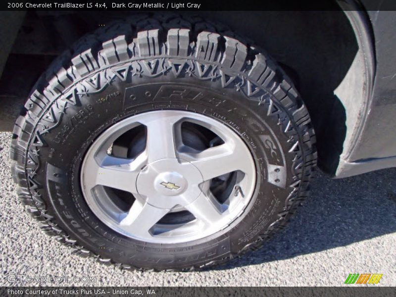 Dark Gray Metallic / Light Gray 2006 Chevrolet TrailBlazer LS 4x4