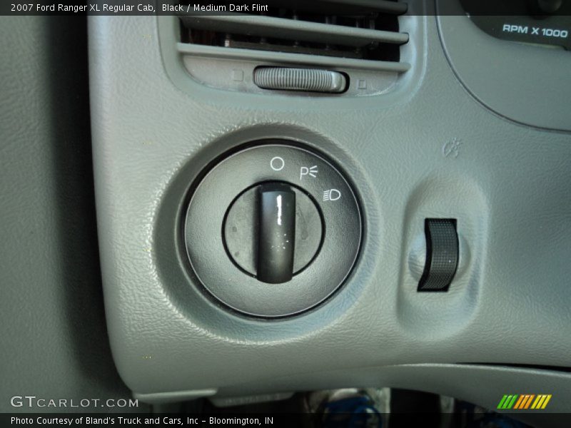 Black / Medium Dark Flint 2007 Ford Ranger XL Regular Cab