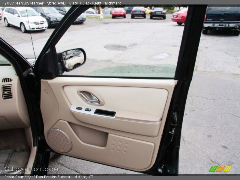 Black / Black/Light Parchment 2007 Mercury Mariner Hybrid 4WD
