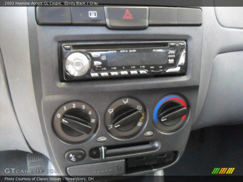 Ebony Black / Gray 2003 Hyundai Accent GL Coupe