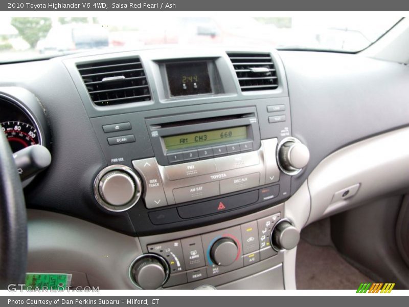 Salsa Red Pearl / Ash 2010 Toyota Highlander V6 4WD