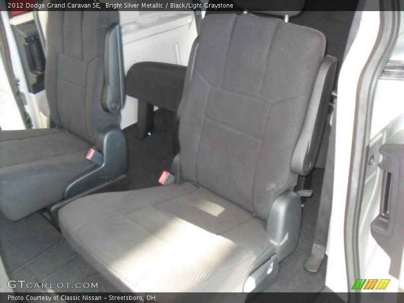 Bright Silver Metallic / Black/Light Graystone 2012 Dodge Grand Caravan SE
