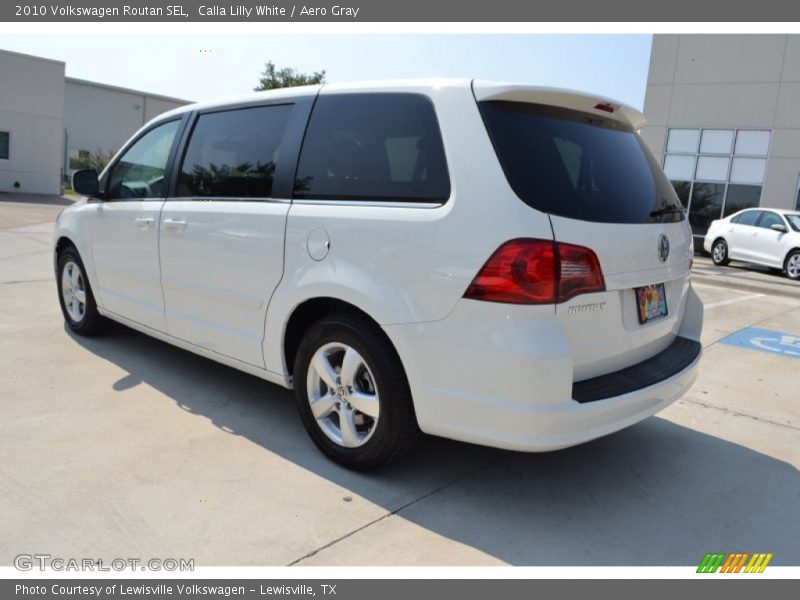 Calla Lilly White / Aero Gray 2010 Volkswagen Routan SEL