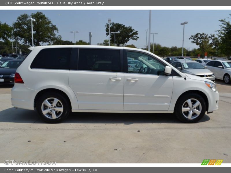 Calla Lilly White / Aero Gray 2010 Volkswagen Routan SEL