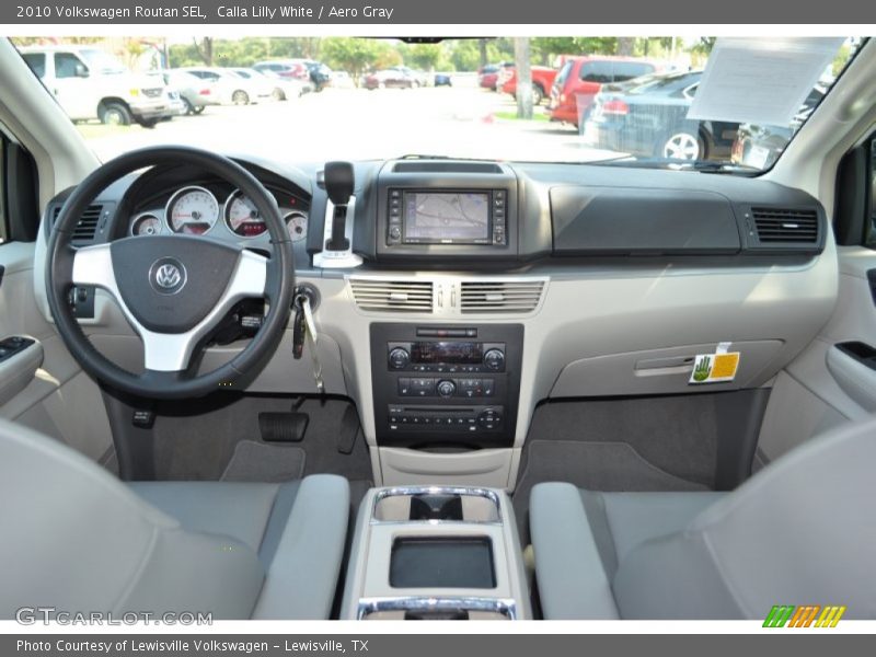 Calla Lilly White / Aero Gray 2010 Volkswagen Routan SEL