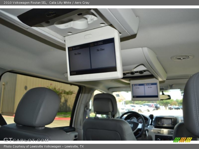 Calla Lilly White / Aero Gray 2010 Volkswagen Routan SEL
