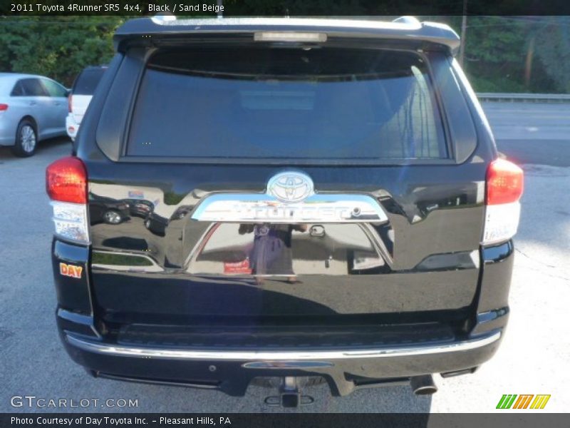 Black / Sand Beige 2011 Toyota 4Runner SR5 4x4