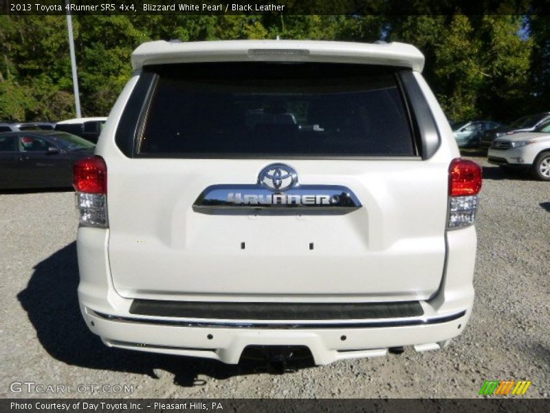 Blizzard White Pearl / Black Leather 2013 Toyota 4Runner SR5 4x4