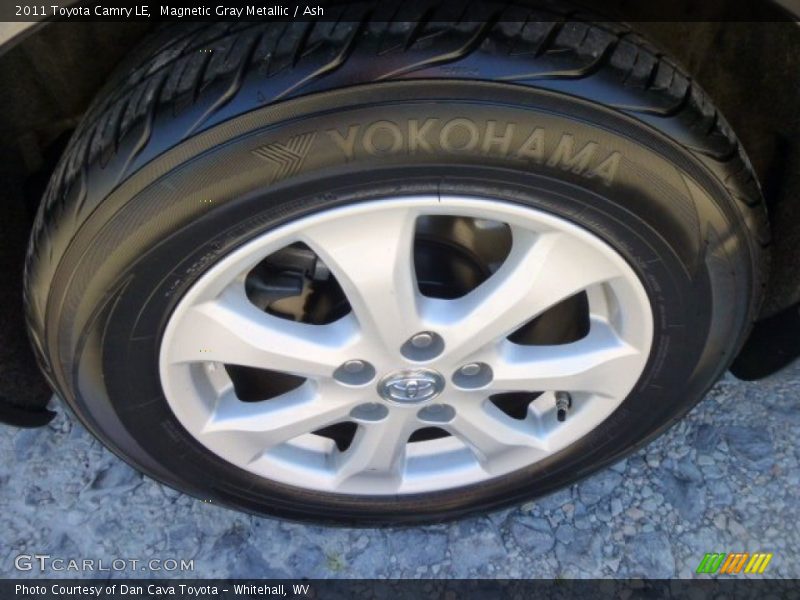 Magnetic Gray Metallic / Ash 2011 Toyota Camry LE