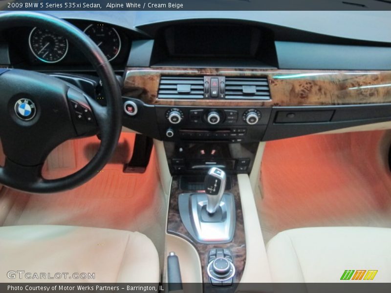 Alpine White / Cream Beige 2009 BMW 5 Series 535xi Sedan