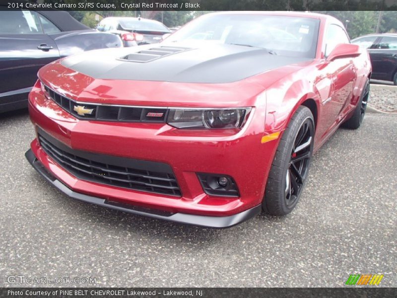 Front 3/4 View of 2014 Camaro SS/RS Coupe