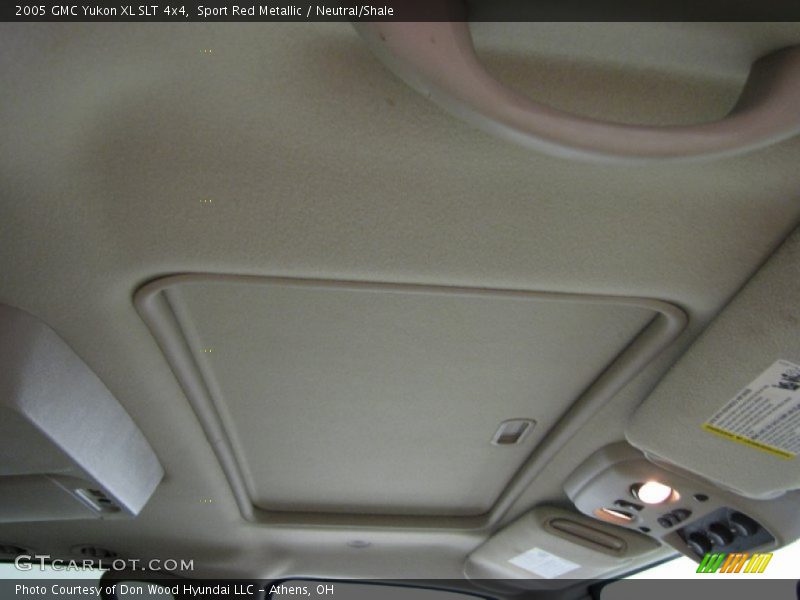 Sport Red Metallic / Neutral/Shale 2005 GMC Yukon XL SLT 4x4