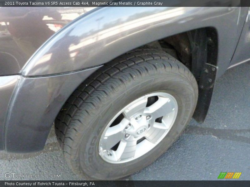 Magnetic Gray Metallic / Graphite Gray 2011 Toyota Tacoma V6 SR5 Access Cab 4x4