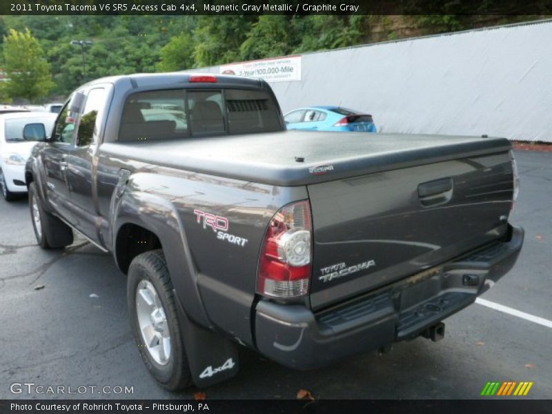 Magnetic Gray Metallic / Graphite Gray 2011 Toyota Tacoma V6 SR5 Access Cab 4x4