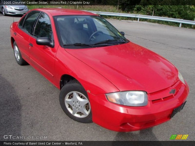 Front 3/4 View of 2005 Cavalier Sedan