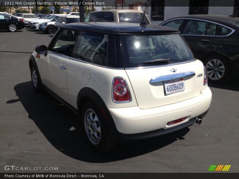 Pepper White / Carbon Black 2013 Mini Cooper Hardtop