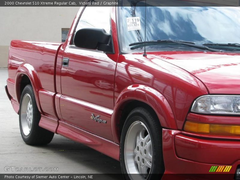 Victory Red / Graphite 2000 Chevrolet S10 Xtreme Regular Cab