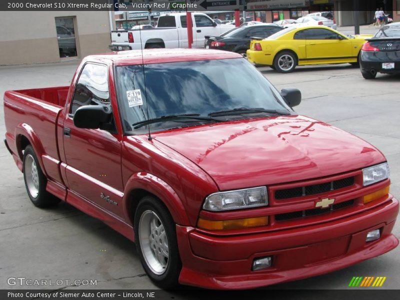 Victory Red / Graphite 2000 Chevrolet S10 Xtreme Regular Cab