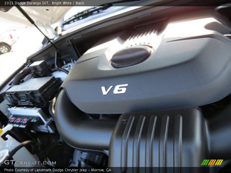 Bright White / Black 2013 Dodge Durango SXT