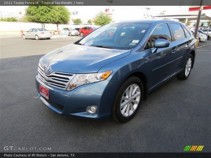 Tropical Sea Metallic / Ivory 2011 Toyota Venza I4