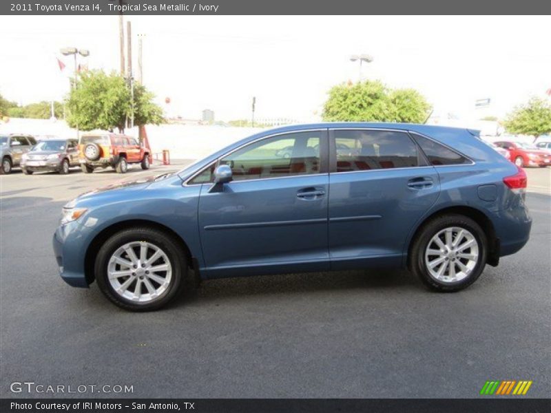 Tropical Sea Metallic / Ivory 2011 Toyota Venza I4