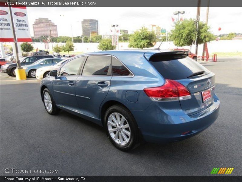 Tropical Sea Metallic / Ivory 2011 Toyota Venza I4