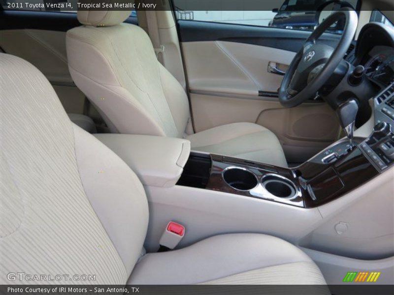 Tropical Sea Metallic / Ivory 2011 Toyota Venza I4