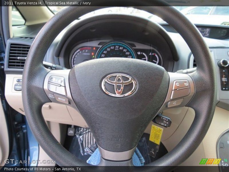 Tropical Sea Metallic / Ivory 2011 Toyota Venza I4