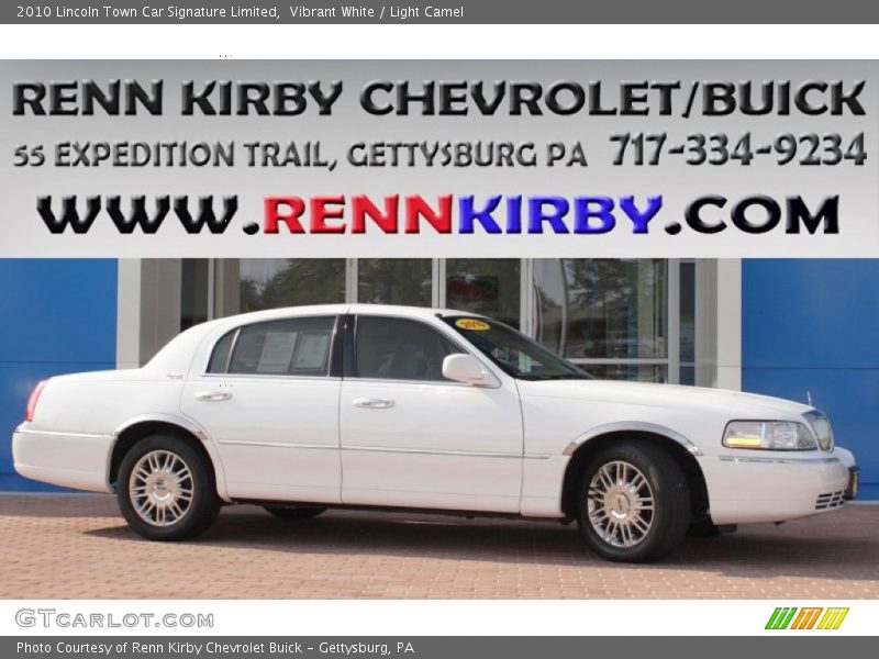 Vibrant White / Light Camel 2010 Lincoln Town Car Signature Limited