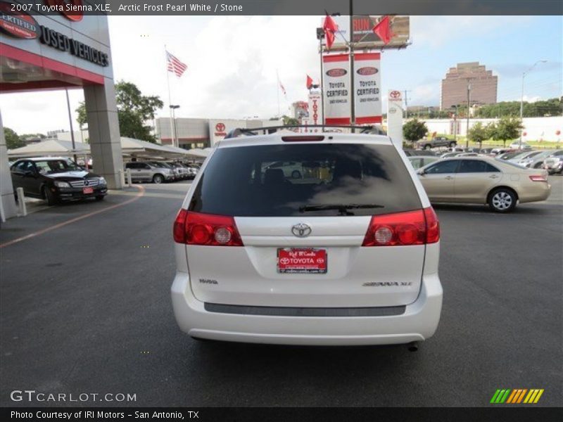 Arctic Frost Pearl White / Stone 2007 Toyota Sienna XLE