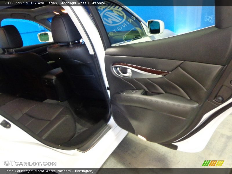 Moonlight White / Graphite 2013 Infiniti M 37x AWD Sedan